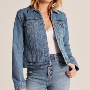 Abercrombie Jean Jacket 💙